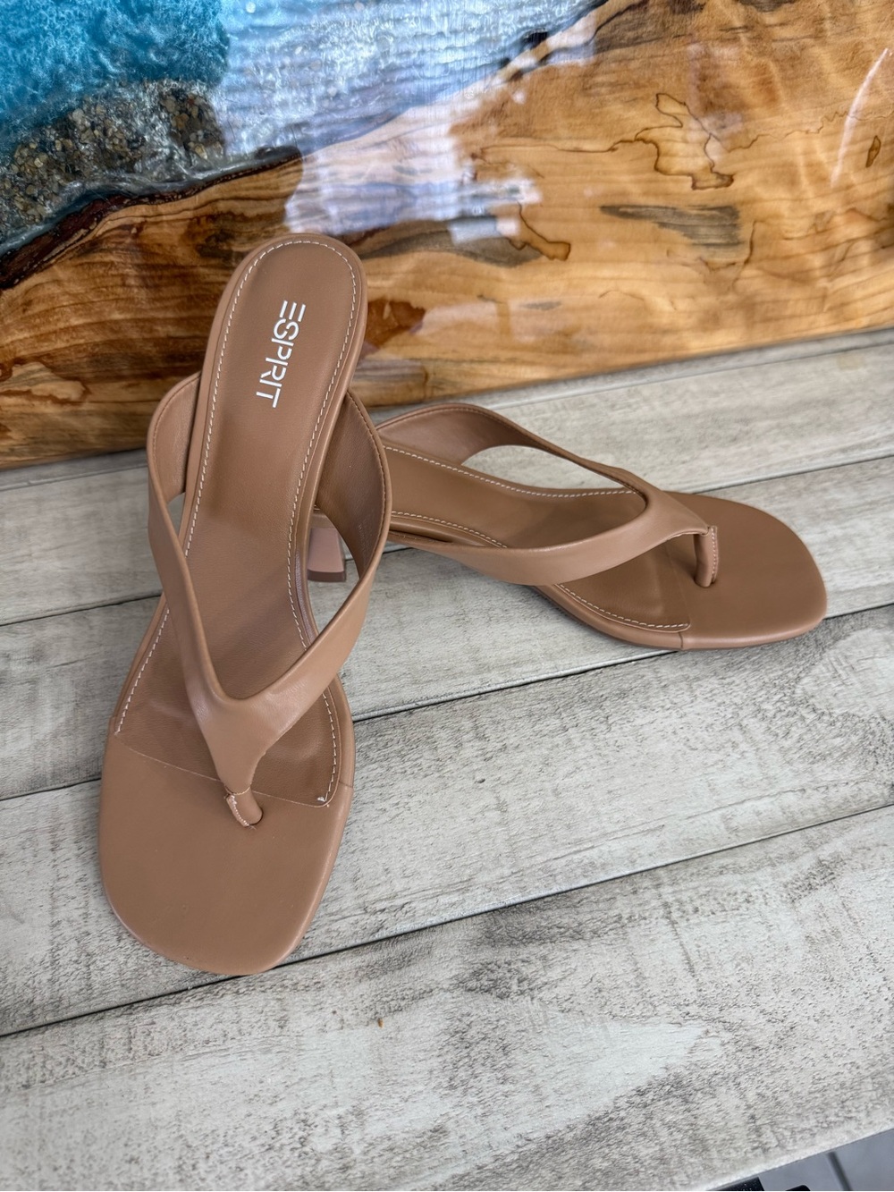 ESPRIT Women’s Brown Minimalist Kitten-Heel Thong Mules, size 8.5